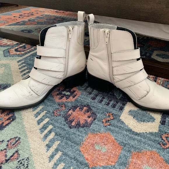 White Steve Madden Booties! - Picture 2 of 7